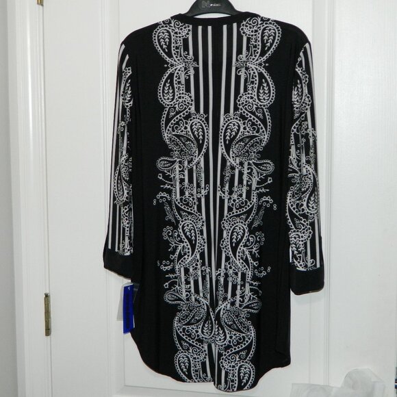 2 for/ $40 Nygard Half Button Up Black Paisley Striped Tunic Size Small - Picture 8 of 16